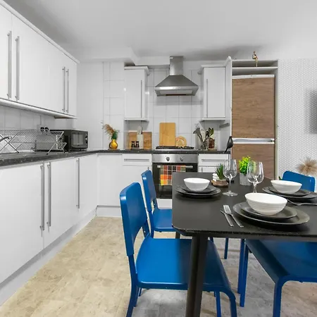 Holiday home New! 2-bedroom In Trendy Brick Lane *