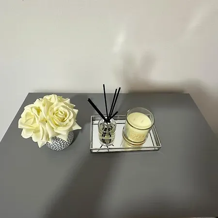 Apartment Urban Serenity South East 3 Bedroom House *