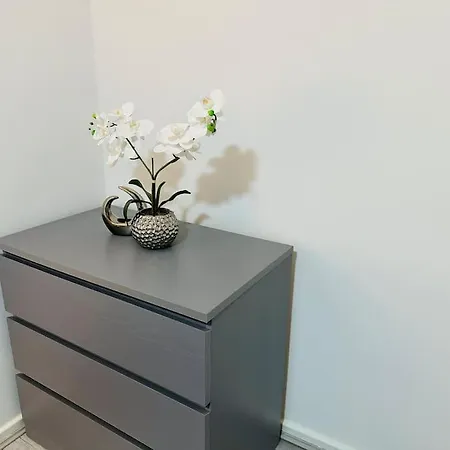 Urban Serenity South East 3 Bedroom House * London