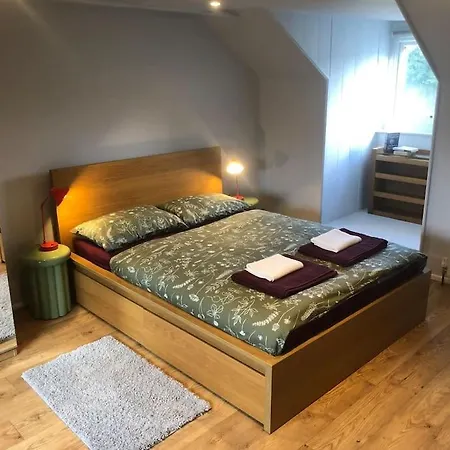 Apartment Modern Flat-free Parking,4 Stops To Paddington