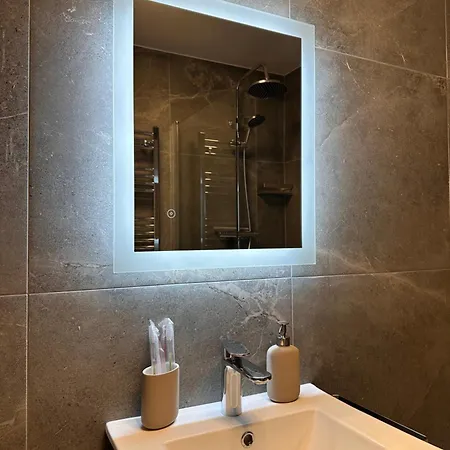 Apartamento Aya's Snaresbrook