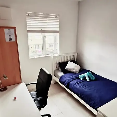 In Stepney-limehouse London