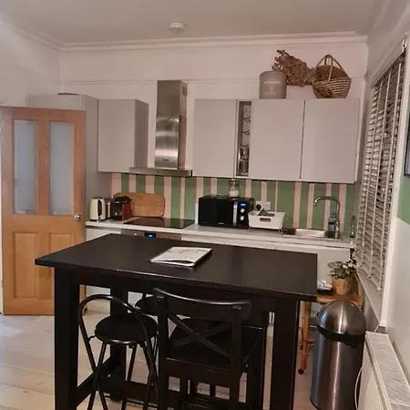 Holiday home Claremont - *