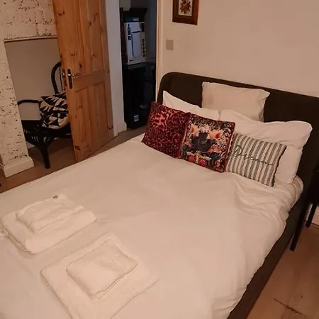 Claremont - Holiday home London