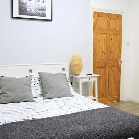 Modern Ground Floor Flat - 15 Min To Central Appartamento