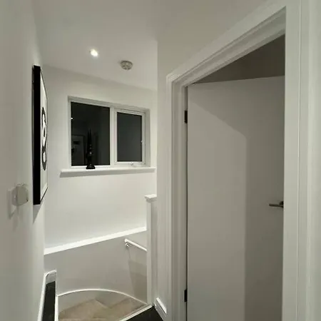 Appartement Luxxe 2br 2ba Duplex 5 Mins From Hither St - 65c *