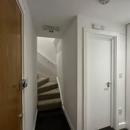 Appartement Luxxe 2br 2ba Duplex 5 Mins From Hither St - 65c *