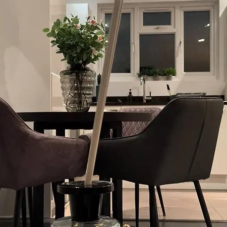 Appartement Luxxe 2br 2ba Duplex 5 Mins From Hither St - 65c