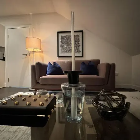 Luxxe 2br 2ba Duplex 5 Mins From Hither St - 65c Appartement Londres