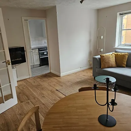 Cosy 2 Bedroom * London