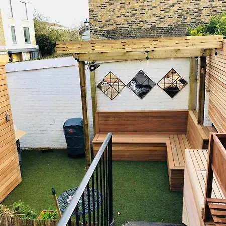 Newly Refurbished 4 Bedroom House In East * London
