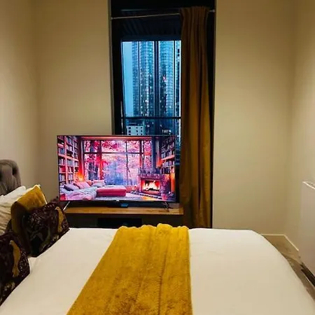 Luxury High Rise 2-bed With Lovely View In Canary Wharf Apartment London