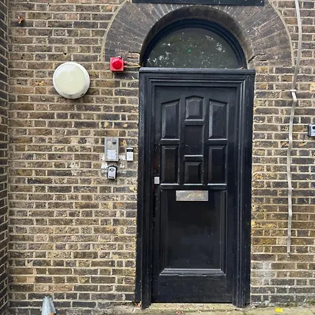 Apartment Spacious, Lovely 2 Bedroom Flat In Woolwich