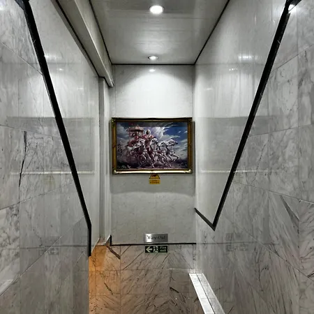 Berkley Aparthotel