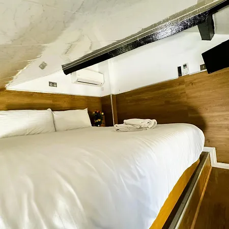 Aparthotel Berkley *