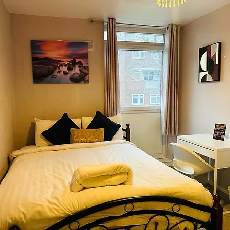 Twenty Five Bed and breakfast *