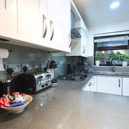 The Heart Of Brick Lane, Sleeps 7! * London