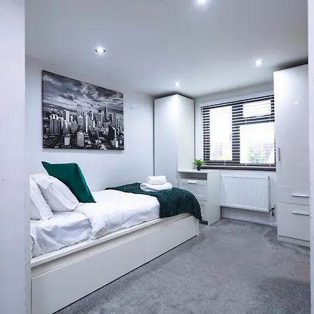 Holiday home The Heart Of Brick Lane, Sleeps 7! London