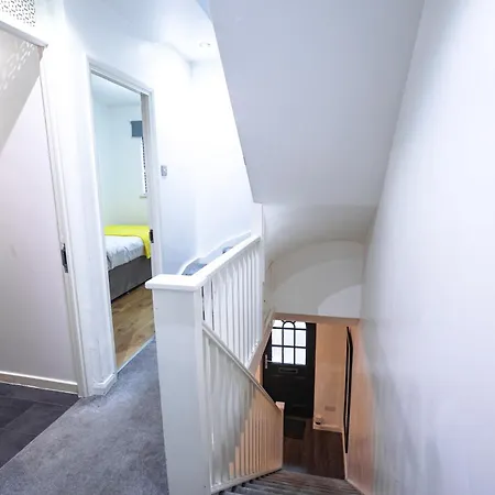 The Heart Of Brick Lane, Sleeps 7!