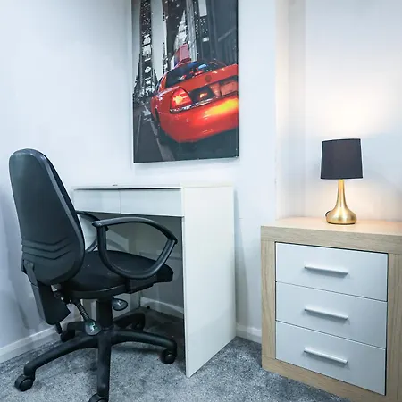 The Heart Of Brick Lane, Sleeps 7!