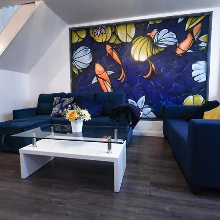 Holiday home The Heart Of Brick Lane, Sleeps 7! London