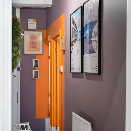 Claremont A - Apartment *