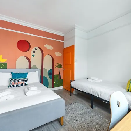 Claremont A - Apartment *