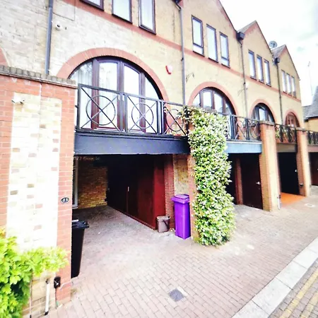 Holiday home Elegant Modern Cozy 3Bd Apt 1Gb Wifi - Luxurylondonstays