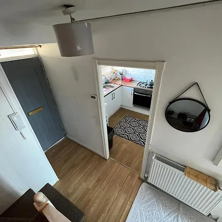 Limehouse Homestay *