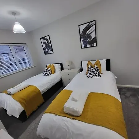 Apartment Cosy Four Bedroom *
