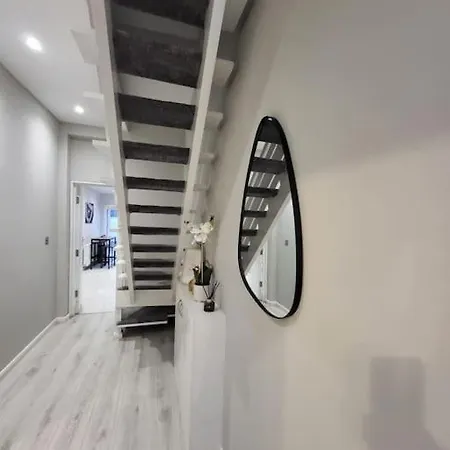 Apartment Cosy Four Bedroom