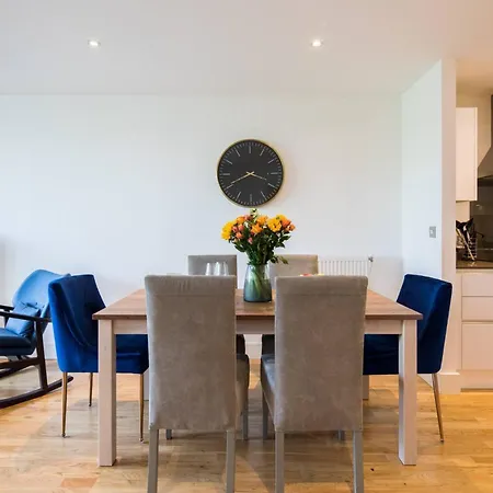 Greenwich Riverside 2 Bed Sleeps 6 * Londen