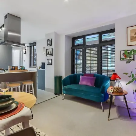 Holiday home Modern London