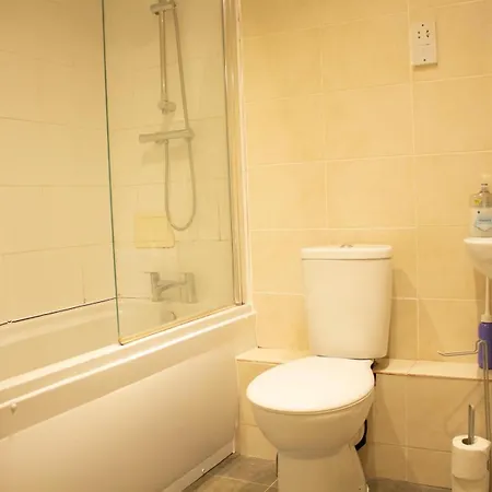 Apartment Spacious, Lovely 2 Bedroom Flat In Woolwich *