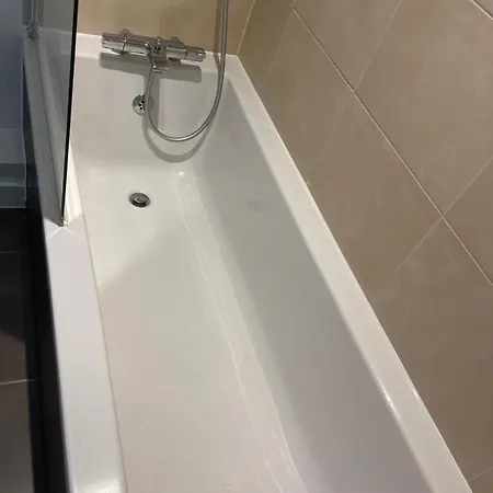 Purple Layers Canning Town Apartment London