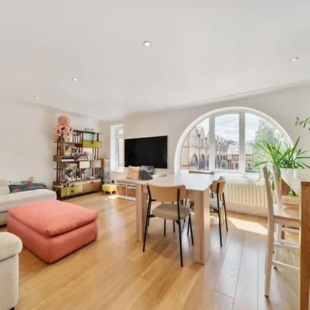 Elegant Modern Cozy 3Bd Apt 1Gb Wifi - Luxurylondonstays *