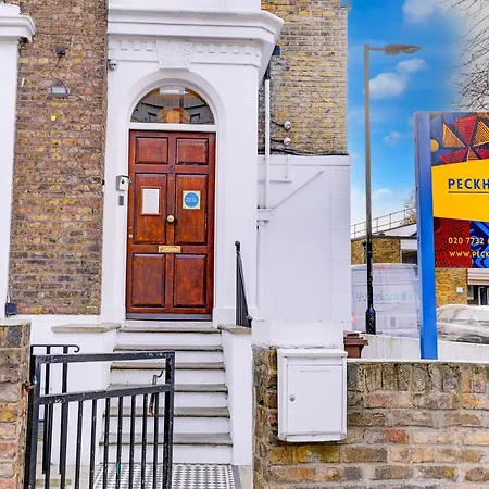 Peckham By Belvilla Hotel London
