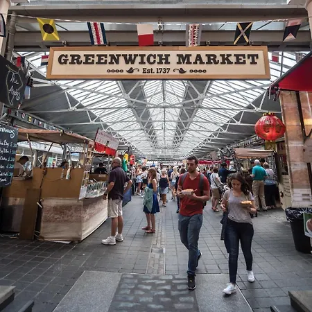 Cosy 2 Bed Flat Cutty Sark Greenwich Close To Canary Wharf - Perfect For Long Apartment *