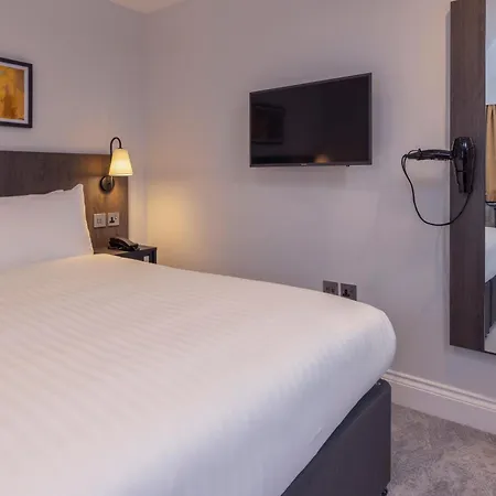 Western Kensington Olympia 3*