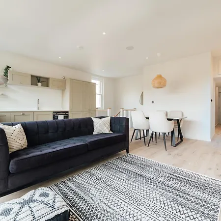 Apartment Modern & Bright Luxury In Honor Oak London