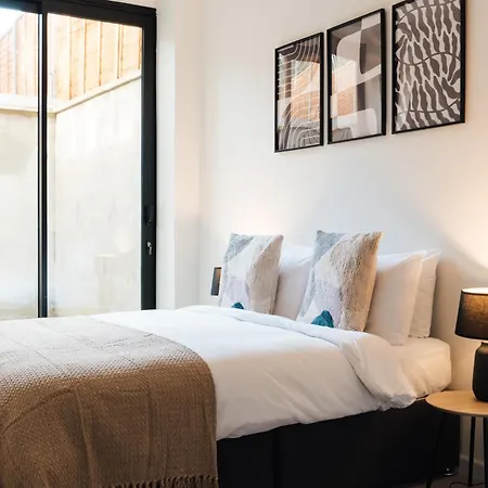 Modern & Bright Luxury In Honor Oak *
