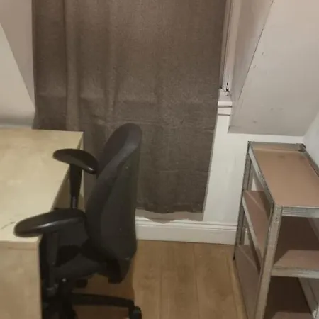 P & E Apartment London