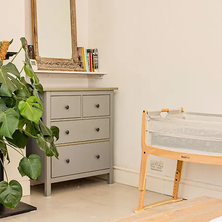 3br Flat W Garden In West Kensington, 4min Tube Station *