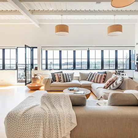Luxury Penthouse Loft In Art-deco Warehouse Conversion * Londres