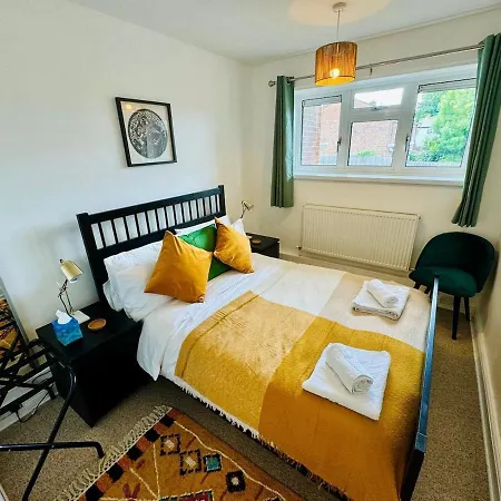 Apartment Modern Flat At Selden House *