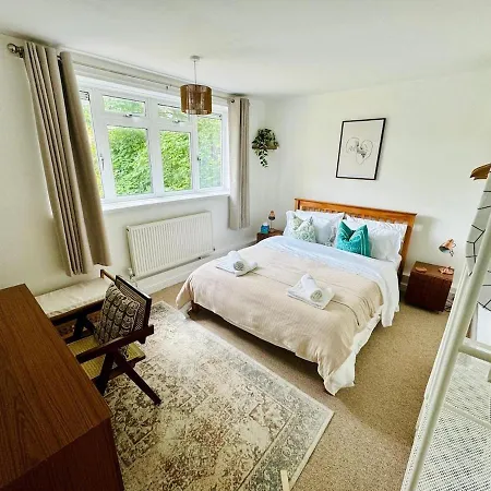 Apartment Modern Flat At Selden House London