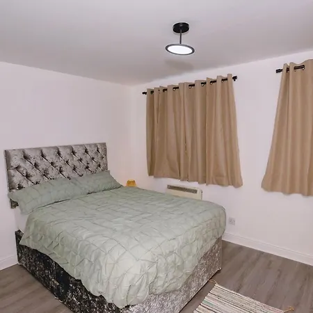 Apartment Bright London