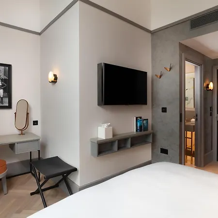 Hart Shoreditch London, Curio Collection By Hilton 4* London