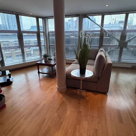 Super Cute Shoreditch Loft Apartment