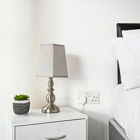 Apartment Lovely 2-Bed, Sleeps 6, Near Stratford Station & Abba Voyage, London